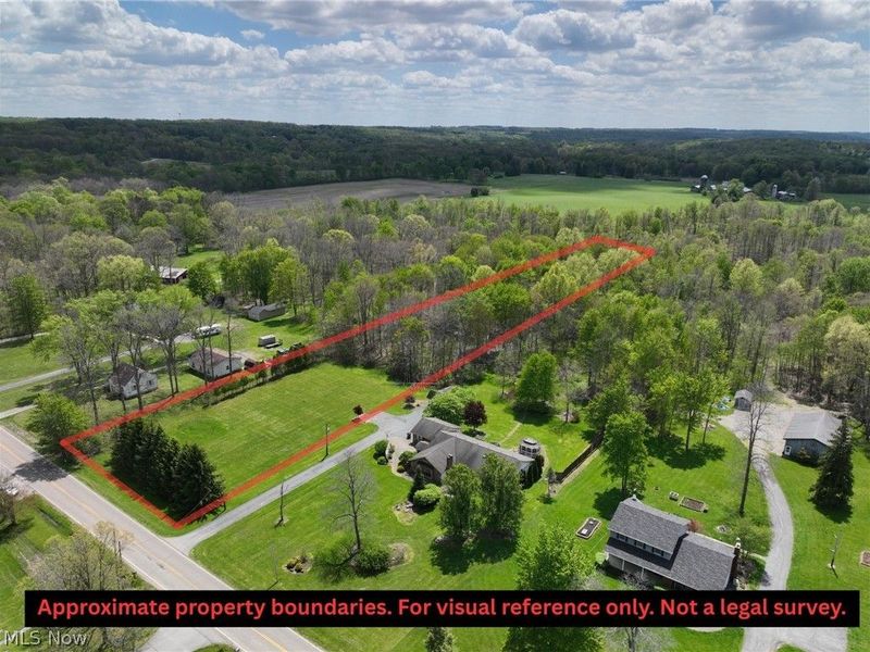 W Western Reserve Road , Canfield, OH 44406 Photo 5
