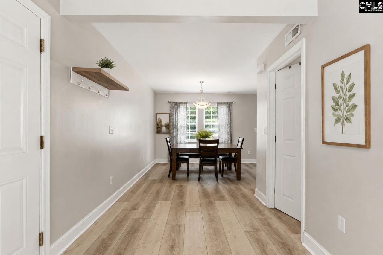 420 Forest Grove Circle  Photo 11
