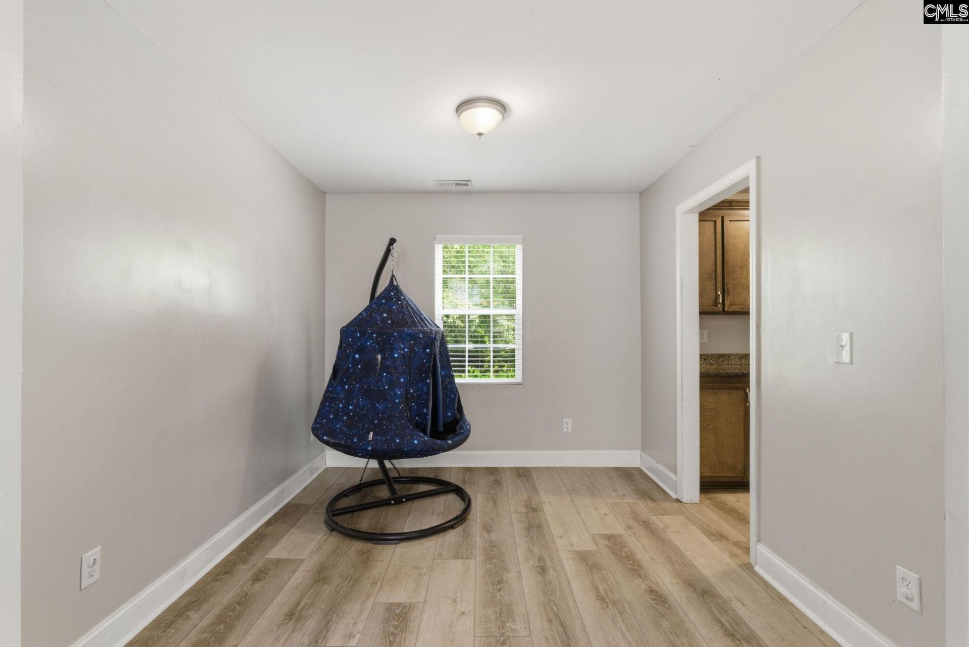 420 Forest Grove Circle  Photo 14