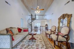 1538 Fulmer Road  photo 4