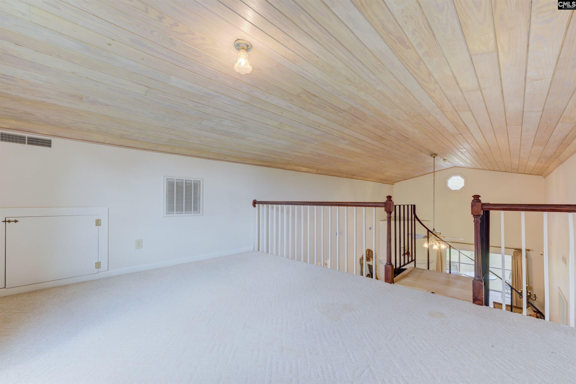 1538 Fulmer Road  Photo 4