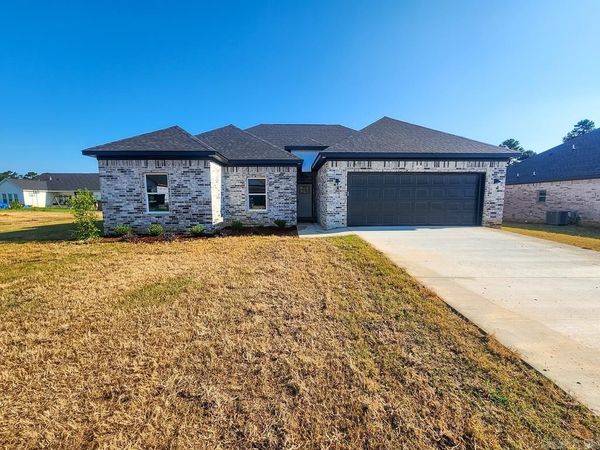 38 Wedgewood, Greenbrier, AR 72058
