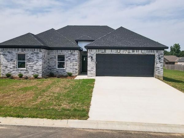 38 Wedgewood, Greenbrier, AR 72058