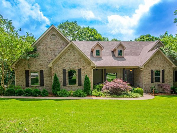 20612 Crested Butte Dr, Little Rock, AR 72210
