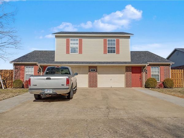 3502 SW Landau Court , Bentonville, AR 72712