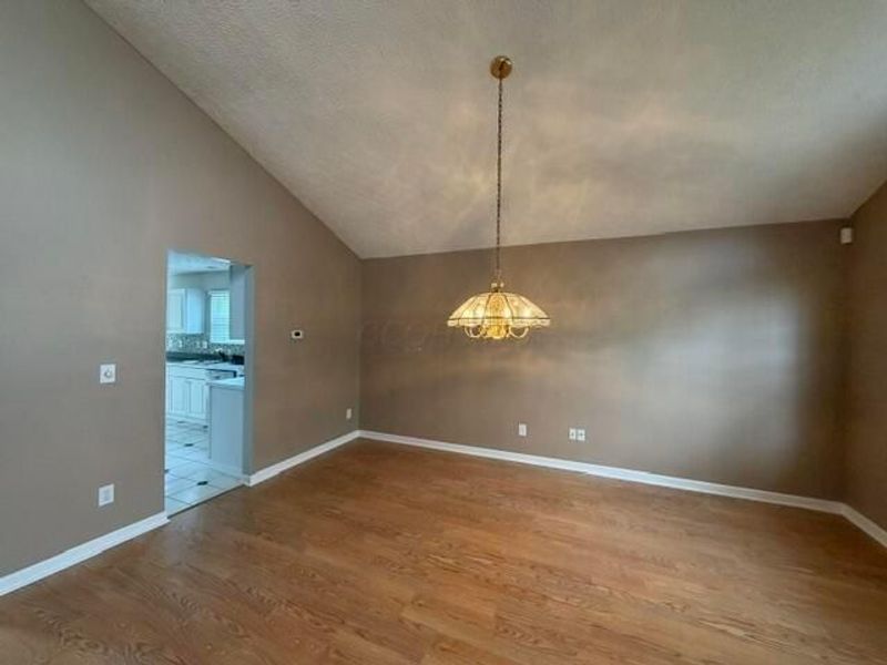 9372 Auburn Avenue , Powell, OH 43065 Photo 6