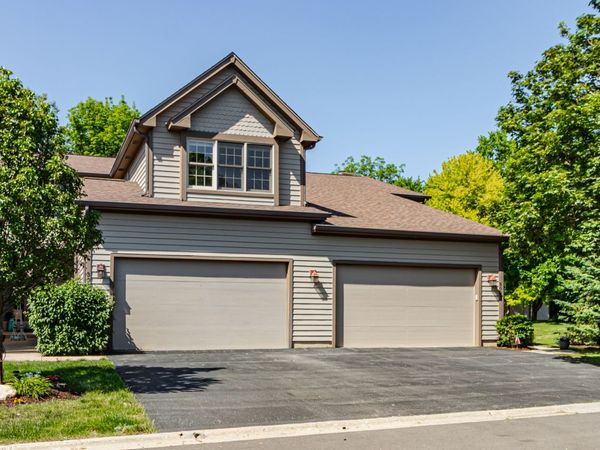 302 Kazimour Drive , Lake Barrington, IL 60010