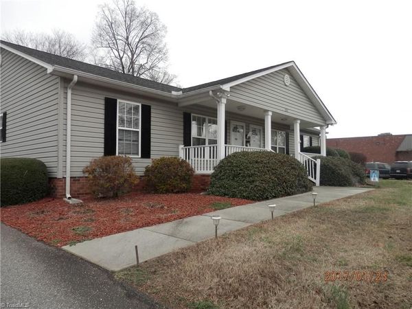 215 Wilkesboro Street , Unit 102, Mocksville, NC 27028