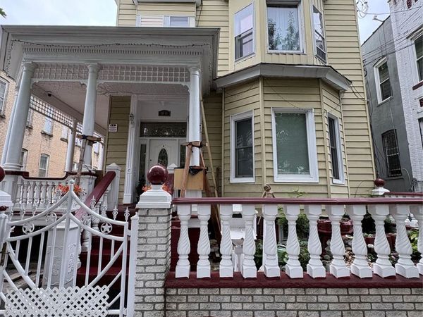 90 Schenck Avenue , Brooklyn, NY 11207