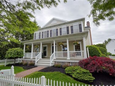 2 Founders Green , Pittsford, NY 14534