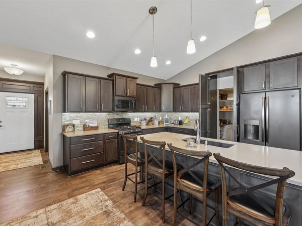 313 Summit Circle NW, Bondurant, IA 50035