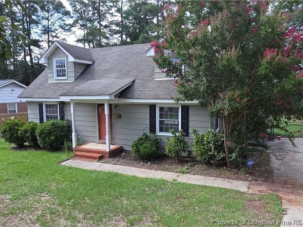524 Country Club Drive, Fayetteville, NC 28301