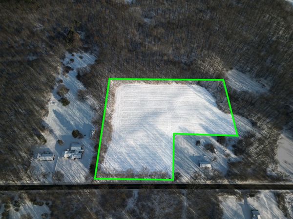 9317 Rountree Road, Horton, MI 49246