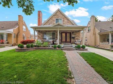 6446 Oakman Boulevard, Dearborn, MI 48126