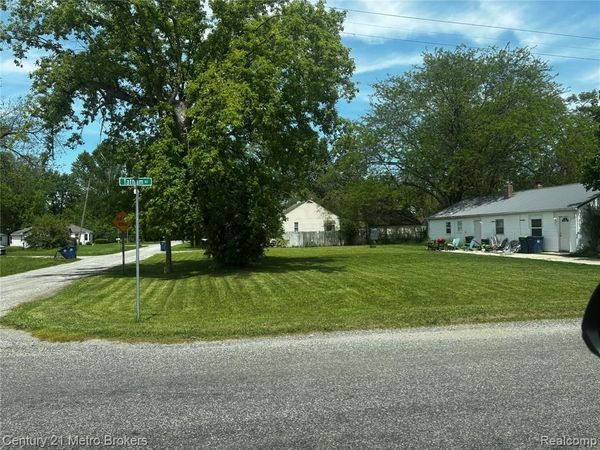 2665 Tatham Road , Bridgeport Twp, MI 48601