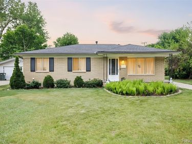 8530 Canal Road, Sterling Heights, MI 48314