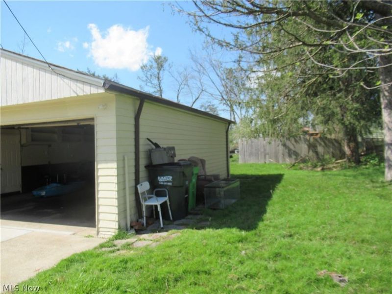 6033 Randy Road , Bedford Heights, OH 44146 Photo 4
