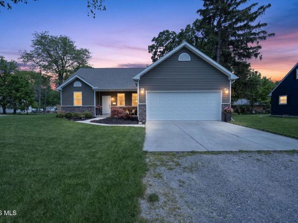 922 Corey Street , Maumee, OH 43537
