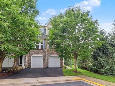 42371 TRELLIS SQUARE, BRAMBLETON, VA 20148