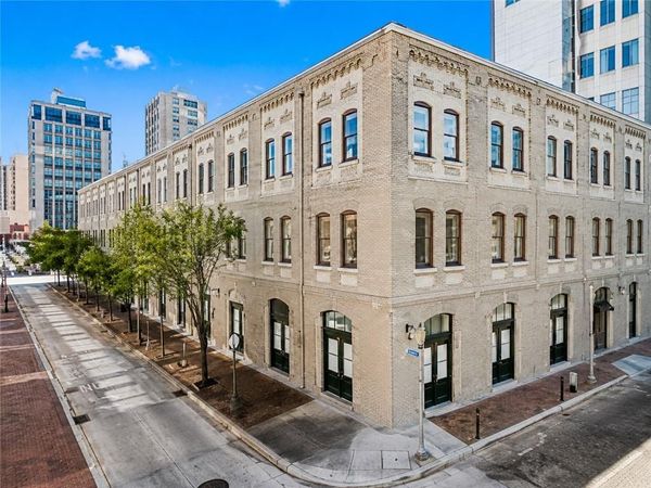 700 COMMERCE Street, Unit 212, New Orleans, LA 70130