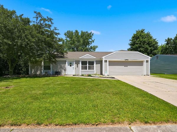 7409 Parliament Place, Fort Wayne, IN 46835
