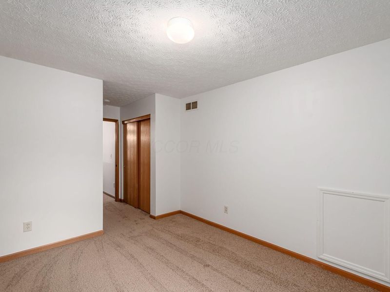 325 Penwood Court , Pataskala, OH 43062 Photo 25