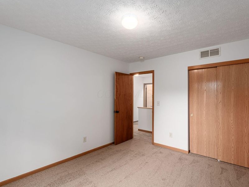 325 Penwood Court , Pataskala, OH 43062 Photo 27