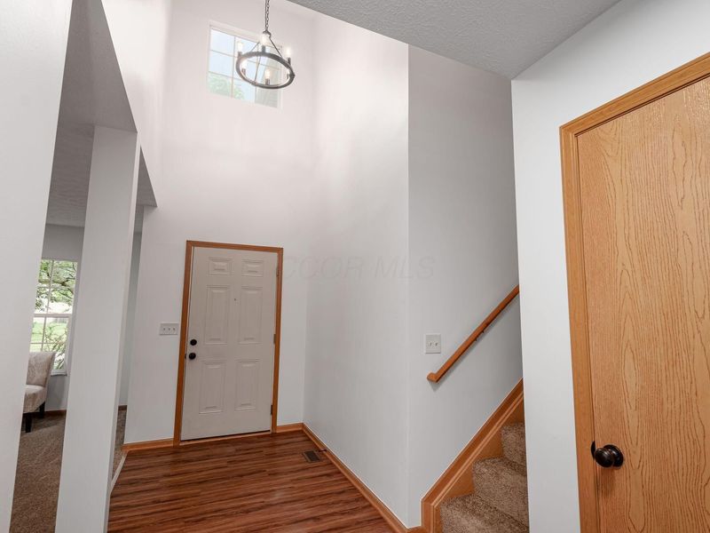 325 Penwood Court , Pataskala, OH 43062 Photo 8