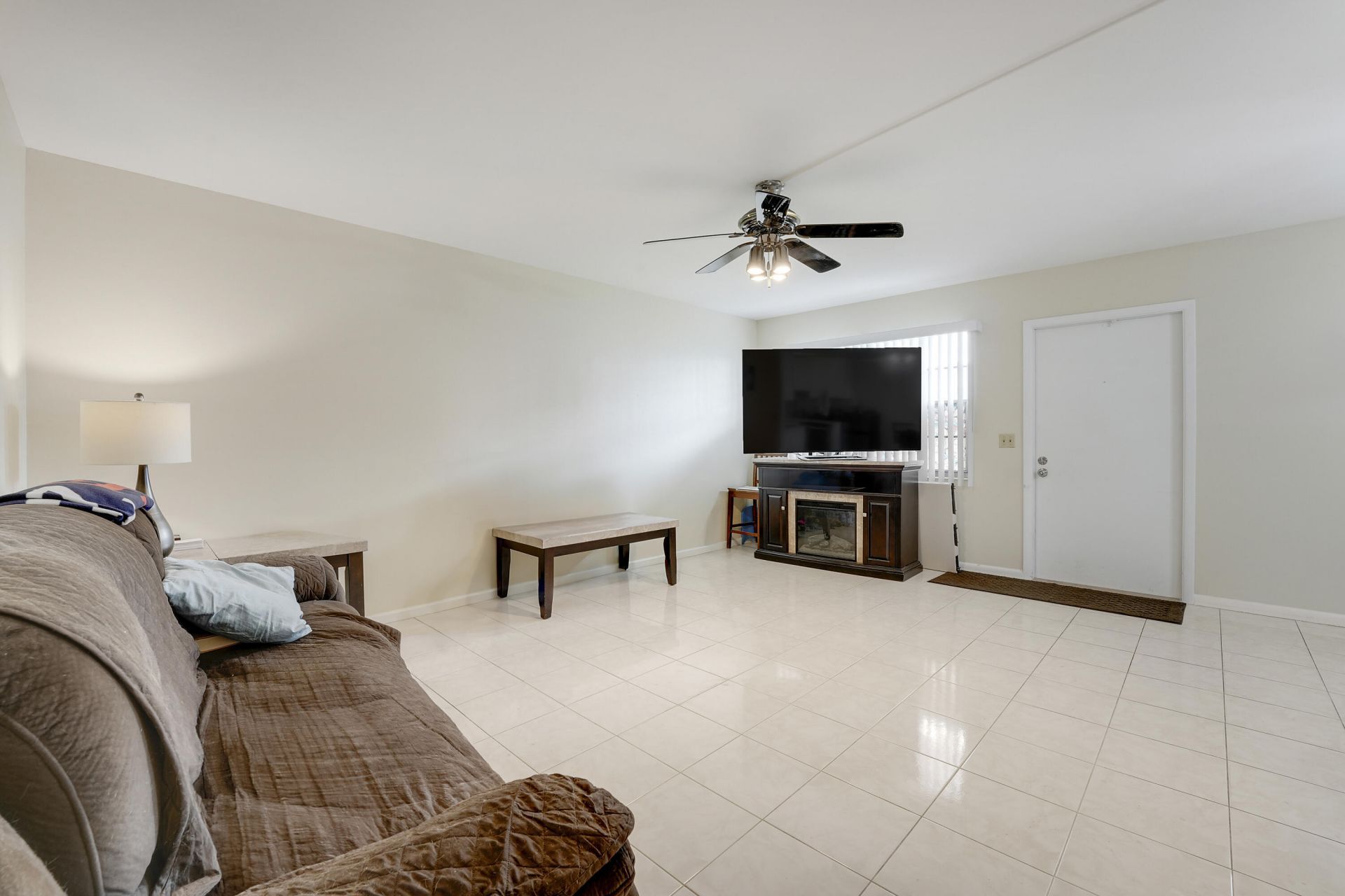 1011, 290 , 16 , 146 Exeter, Dorset , Mansfield, Boca Raton, FL 33434 Photo