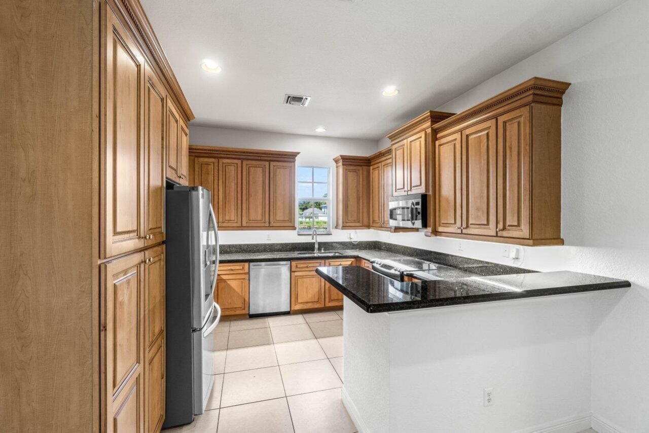 8343 NW 8th Terrace, Boca Raton, FL 33487 Photo