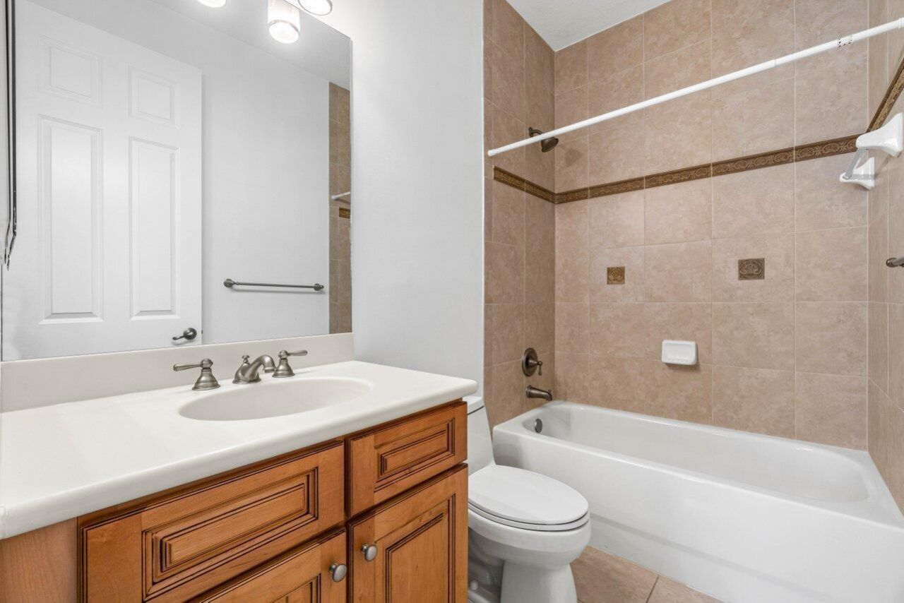 8343 NW 8th Terrace, Boca Raton, FL 33487 Photo