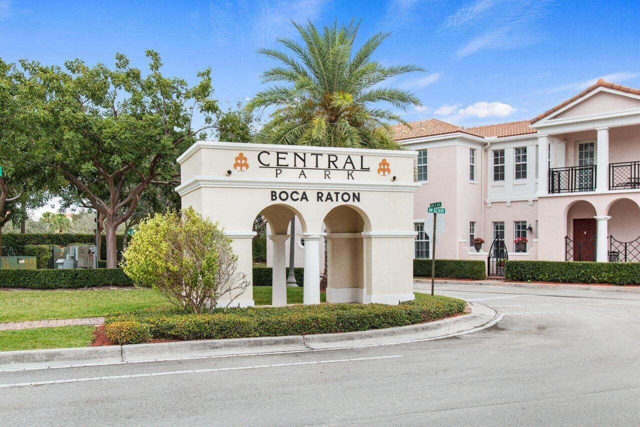 8343 NW 8th Terrace, Boca Raton, FL 33487 Photo