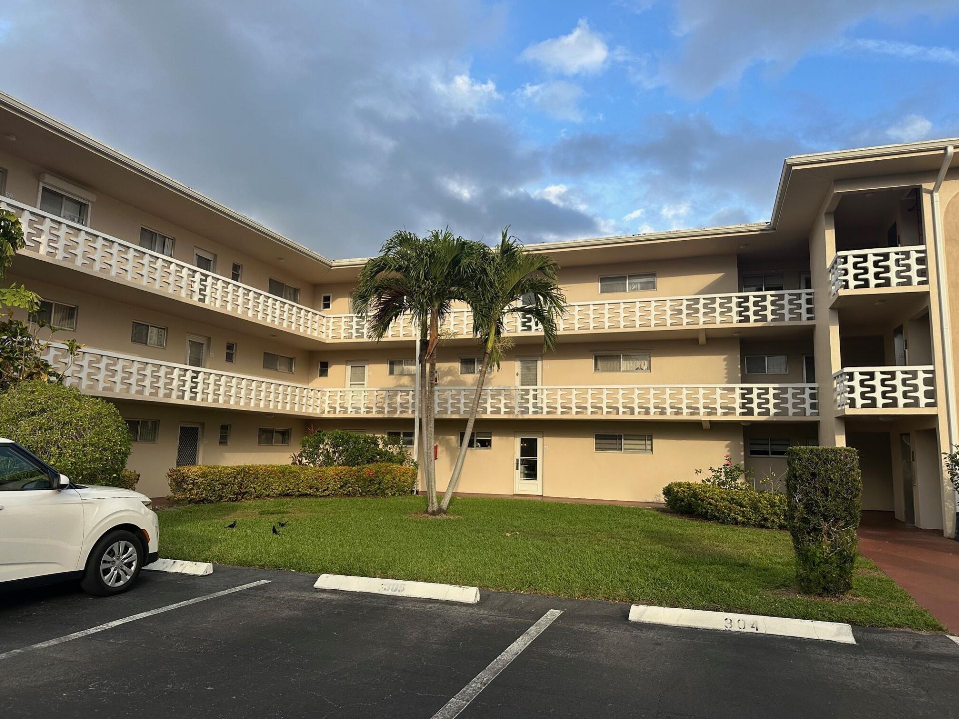 2721 Garden Drive N, Unit 105, Lake Worth, FL 33461 Photo