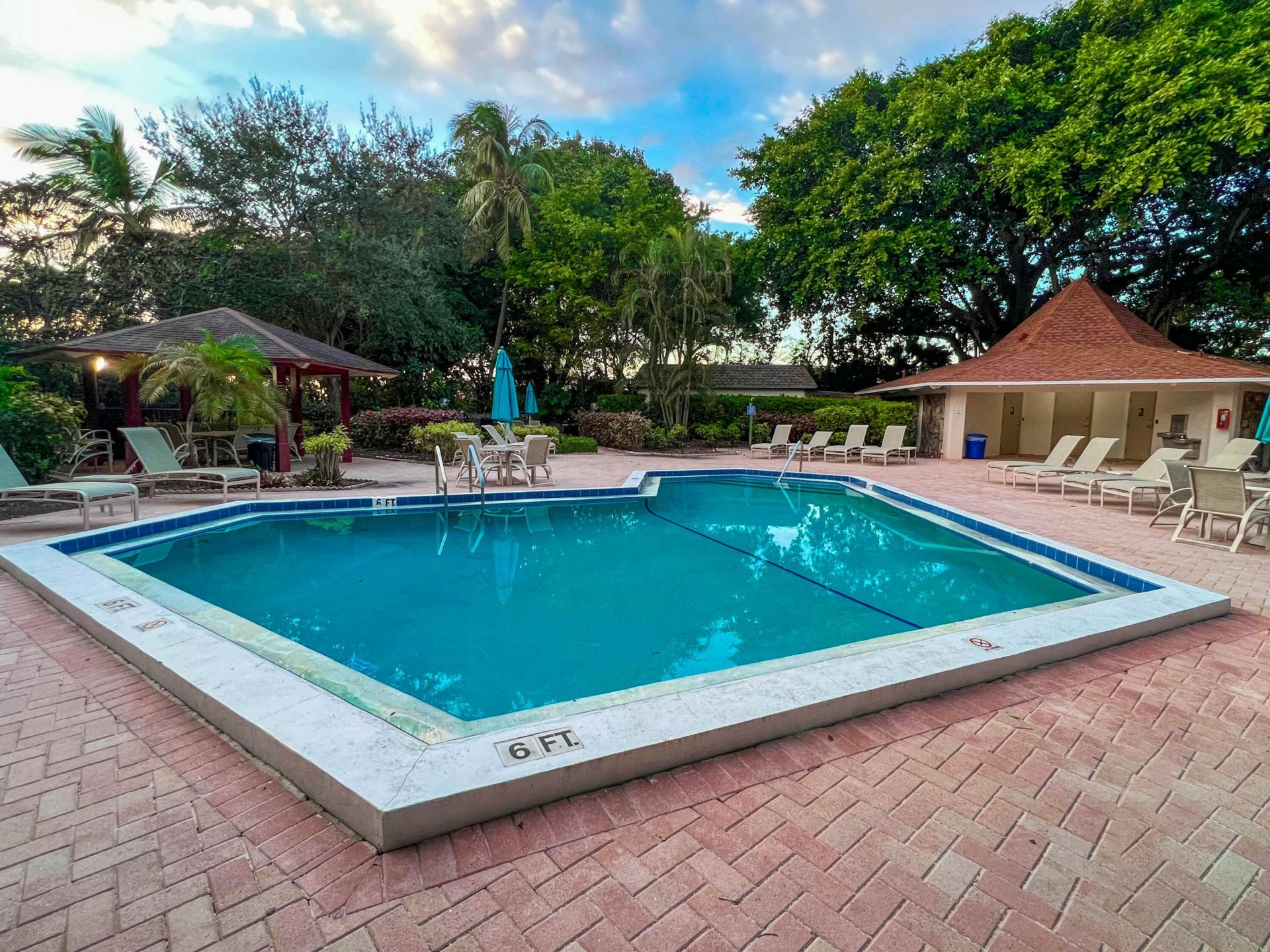 3050 N Palm Aire Drive, Unit 602, Pompano Beach, FL 33069 Photo