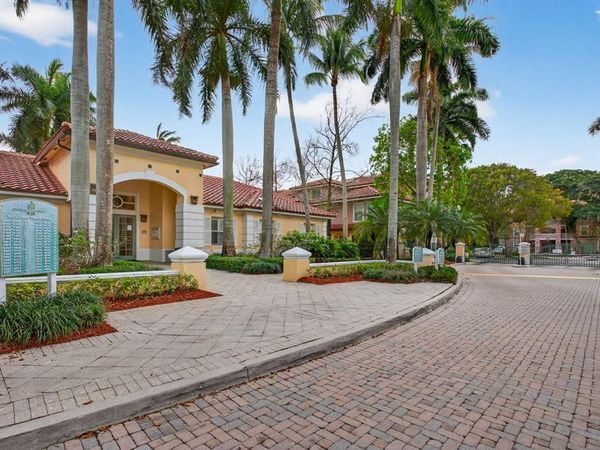 6890 W Sample Road, Unit 6890, Coral Springs, FL 33067