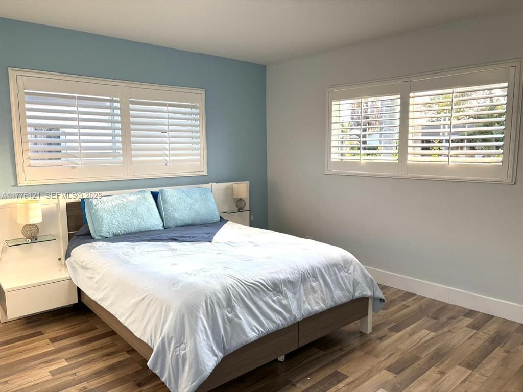 4580 NE 3rd Avenue, Oakland Park, FL 33334 Photo