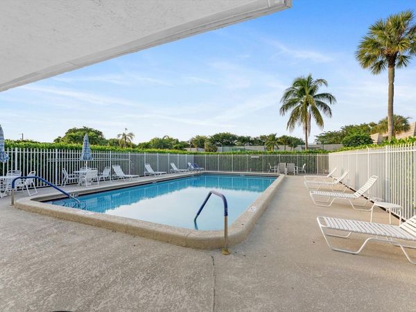 1060 Homewood Boulevard, Unit J102, Delray Beach, FL 33445
