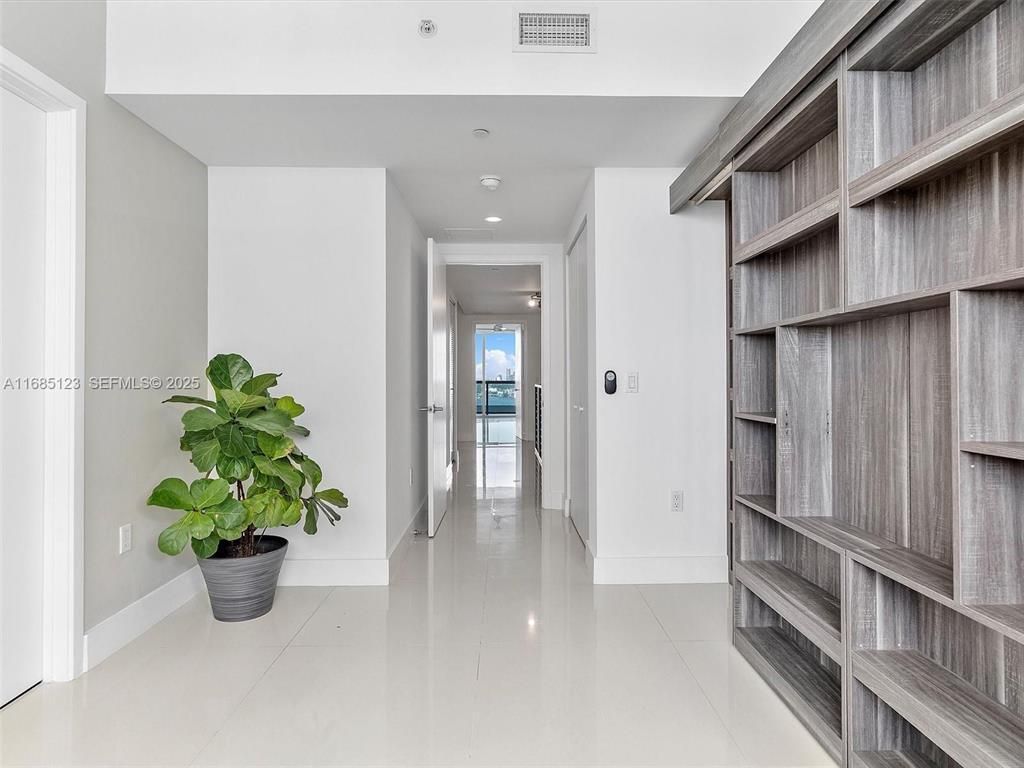 7935 East Drive, Unit 1202, North Bay Village, FL 33141 Photo