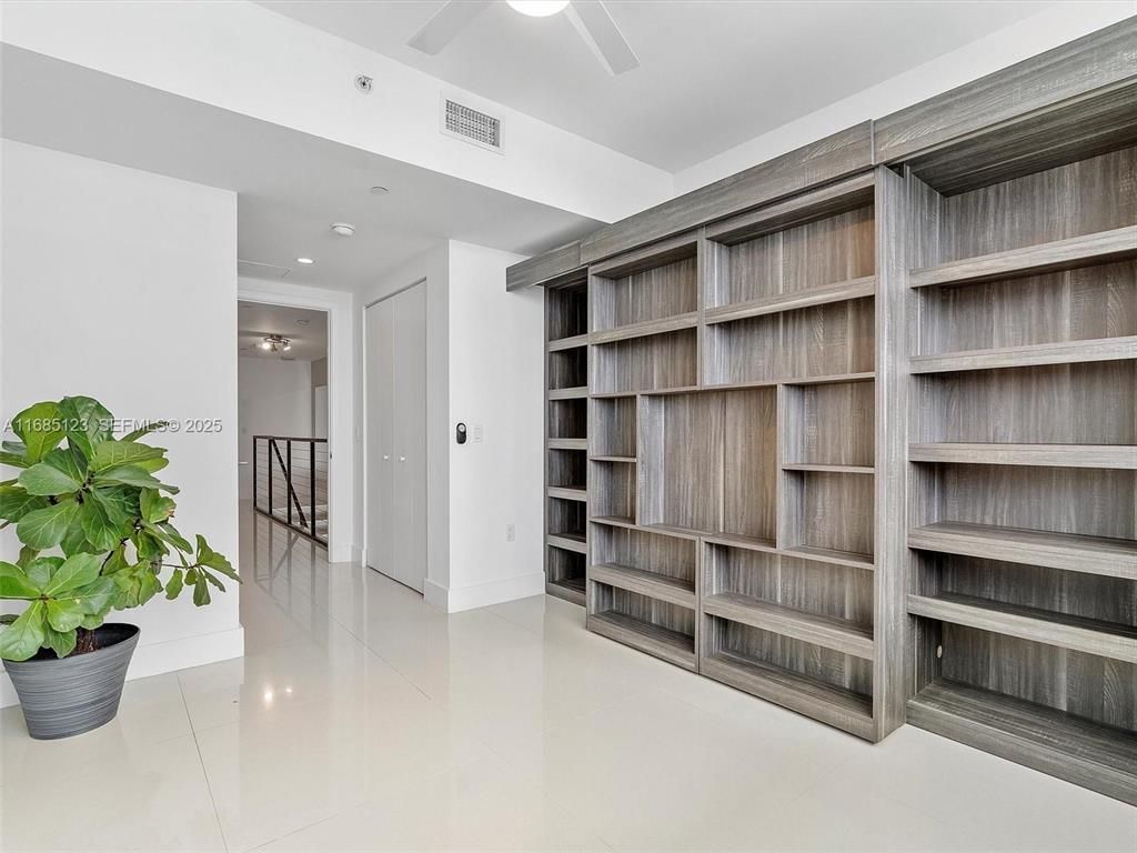 7935 East Drive, Unit 1202, North Bay Village, FL 33141 Photo