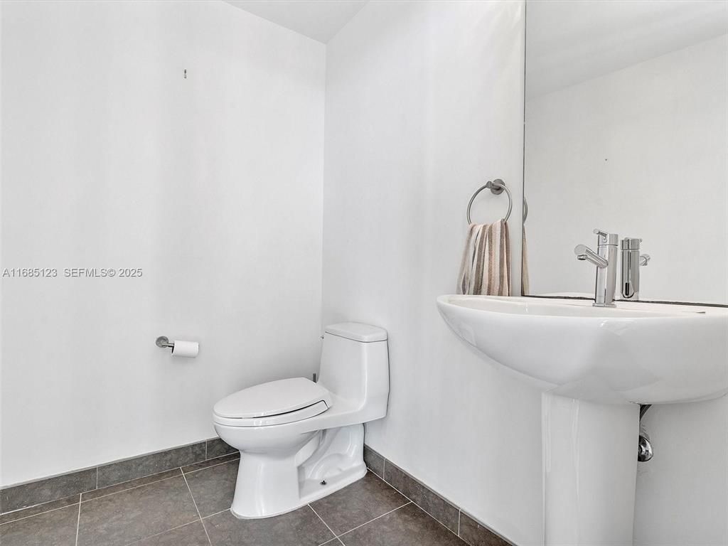 7935 East Drive, Unit 1202, North Bay Village, FL 33141 Photo