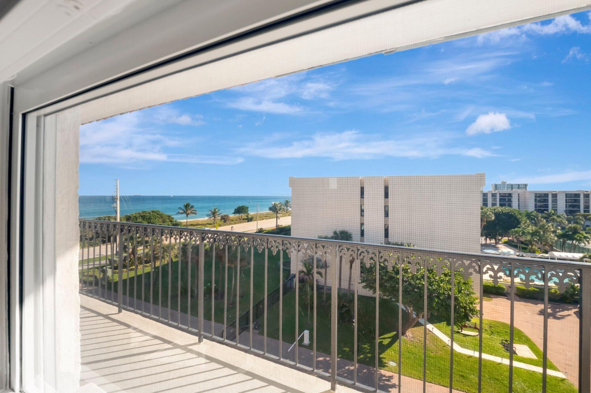 2871 N Ocean Boulevard, Unit D506, Boca Raton, FL 33431 Photo