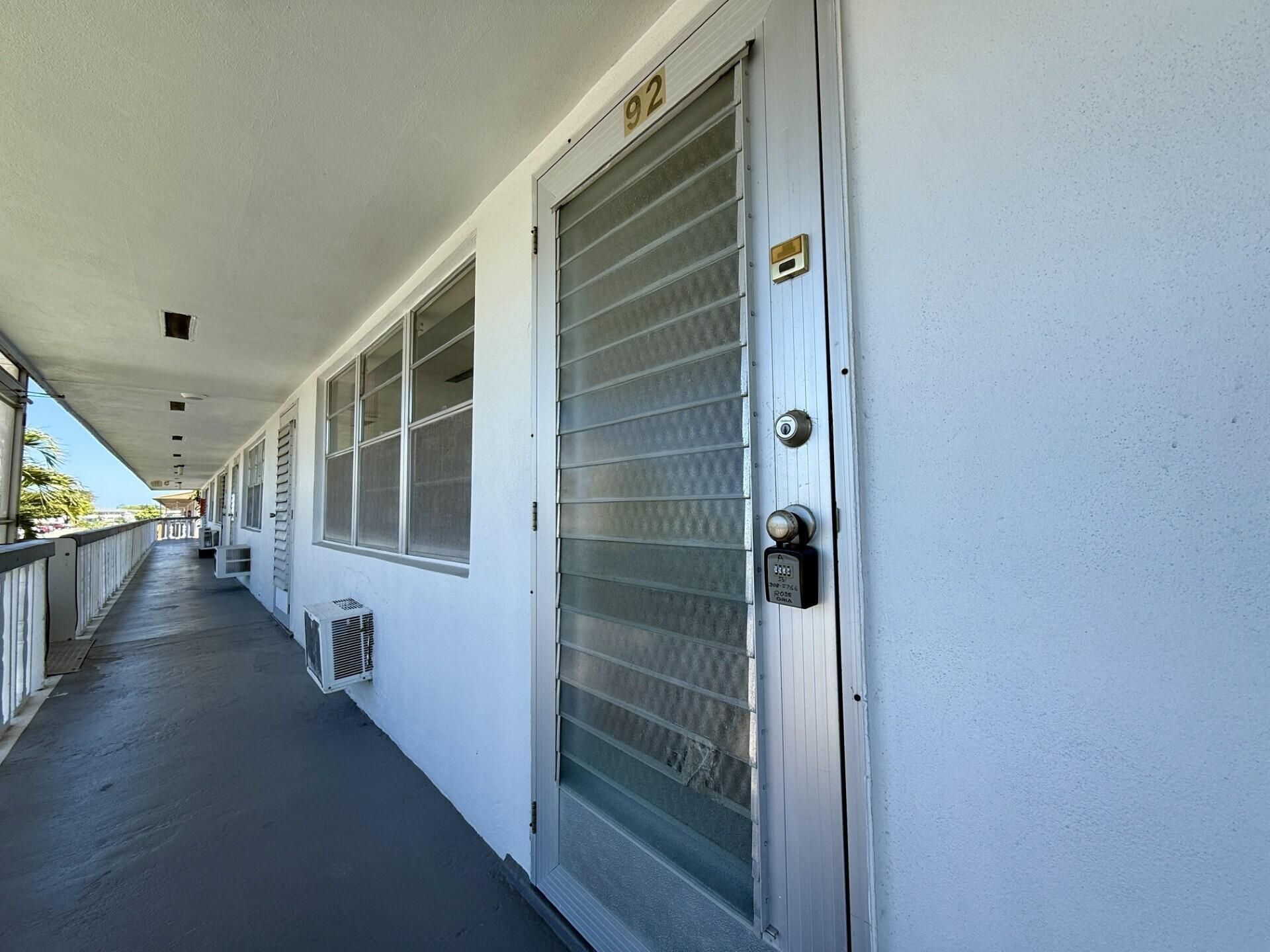 92 Northampton E, Unit 92, West Palm Beach, FL 33417 Photo