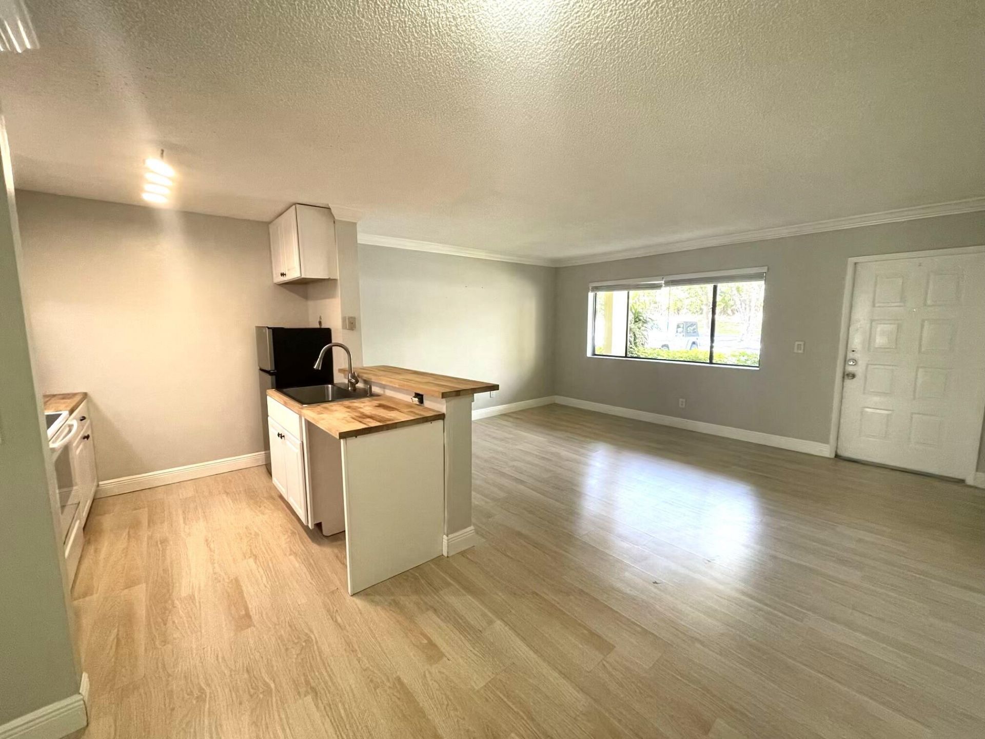 1811 Meadows Circle W, Boynton Beach, FL 33436 Photo