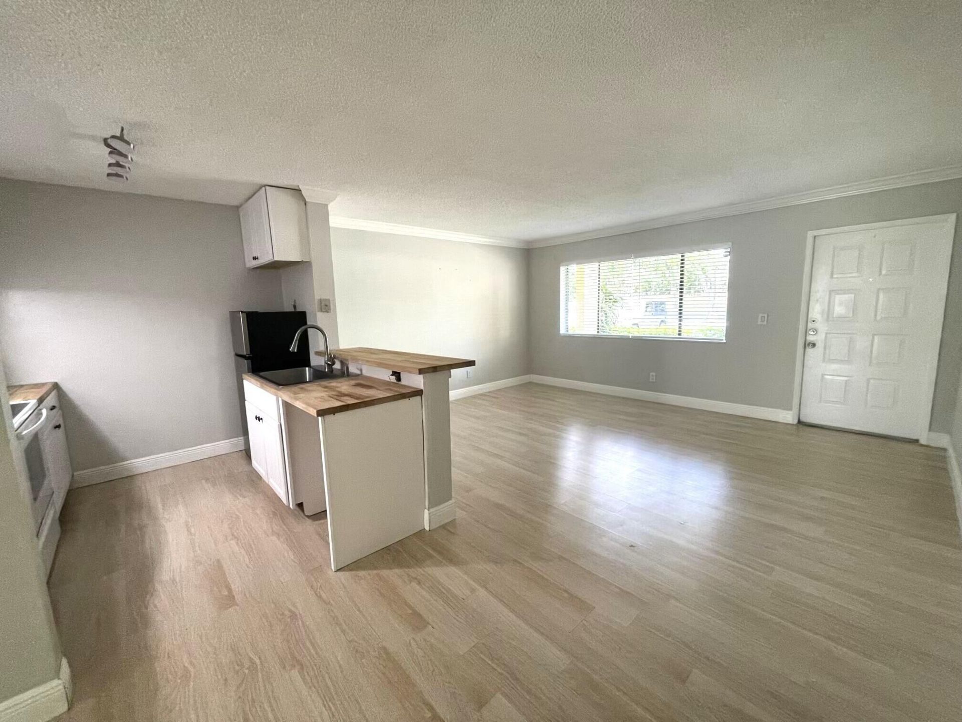 1811 Meadows Circle W, Boynton Beach, FL 33436 Photo