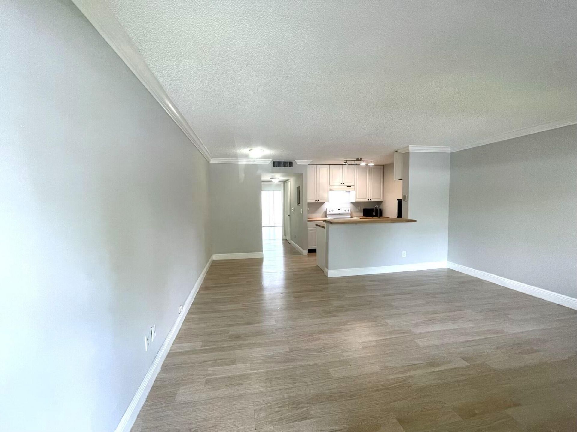 1811 Meadows Circle W, Boynton Beach, FL 33436 Photo