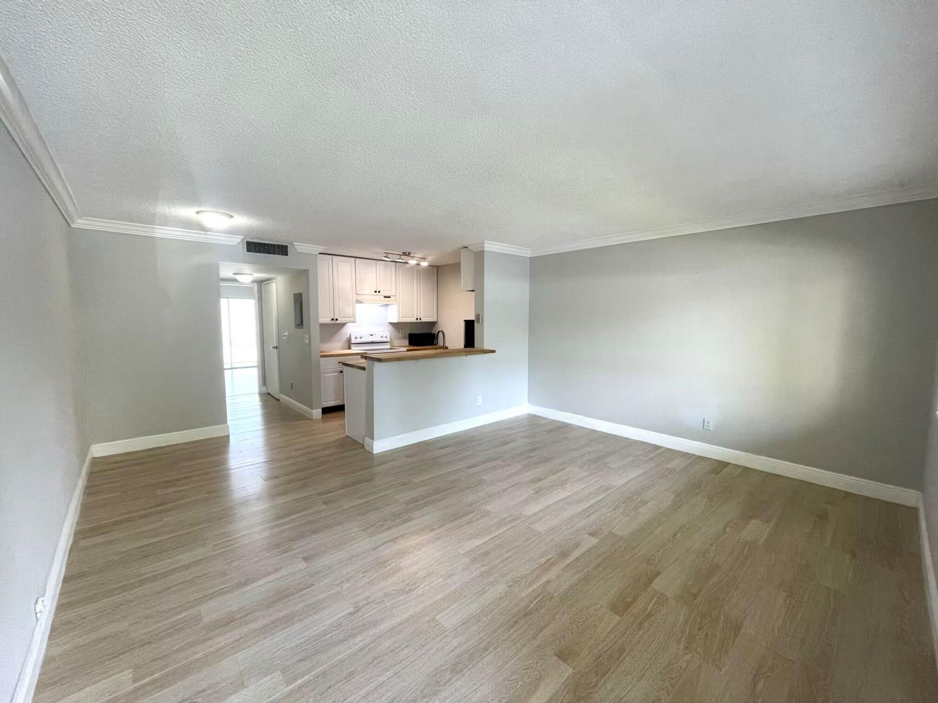 1811 Meadows Circle W, Boynton Beach, FL 33436 Photo