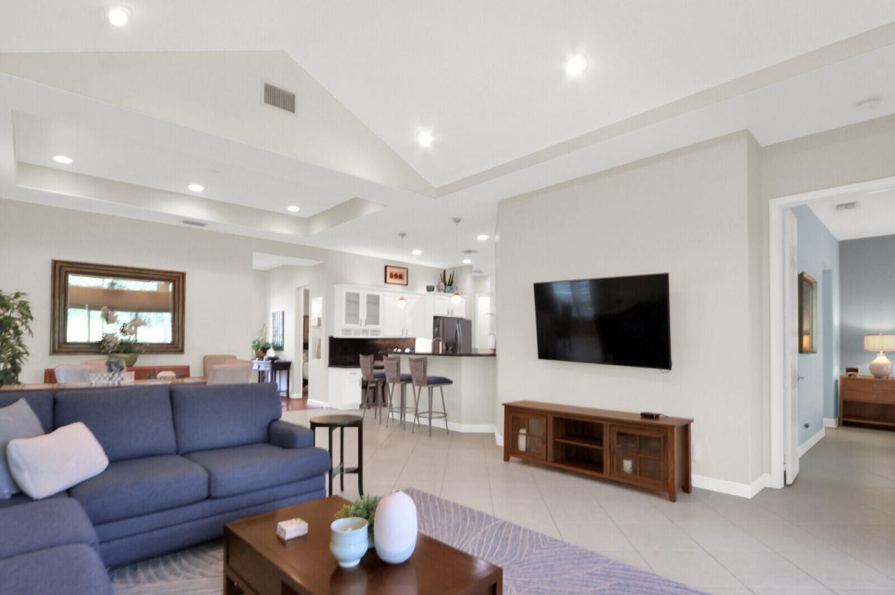 7064 Torrey Pines Circle, Port Saint Lucie, FL 34986 Photo