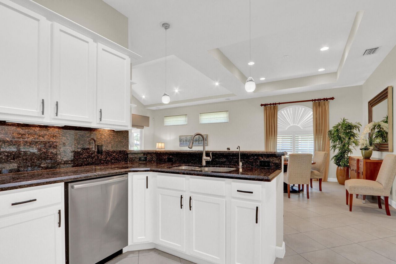7064 Torrey Pines Circle, Port Saint Lucie, FL 34986 Photo