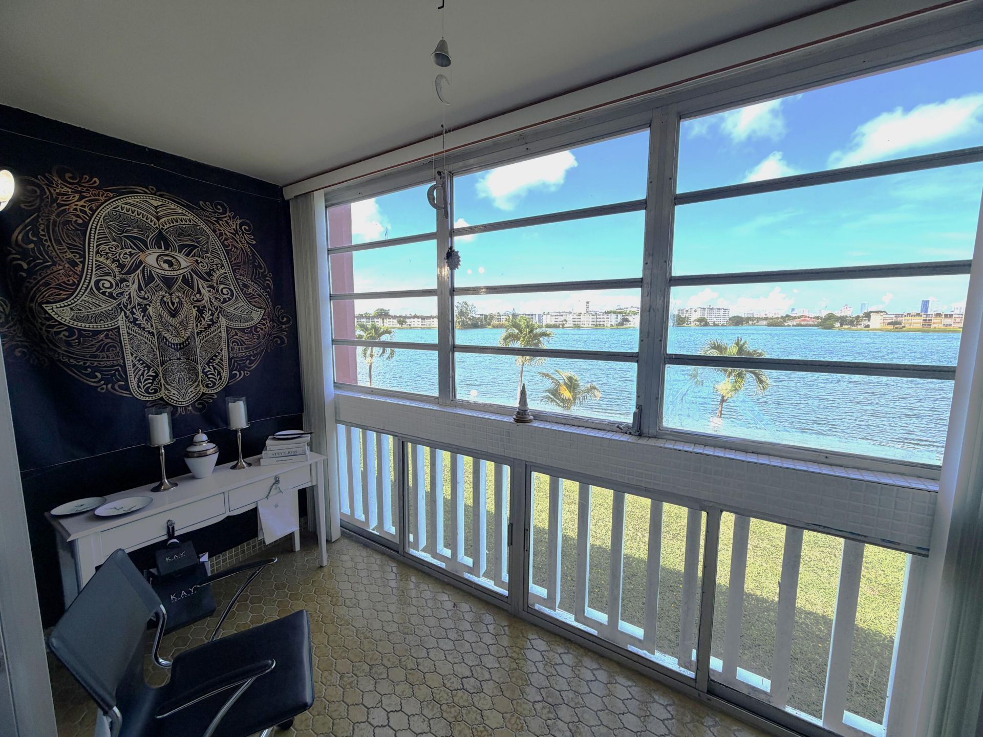 18555 NE 14th Avenue, Unit 612, Miami, FL 33179 Photo