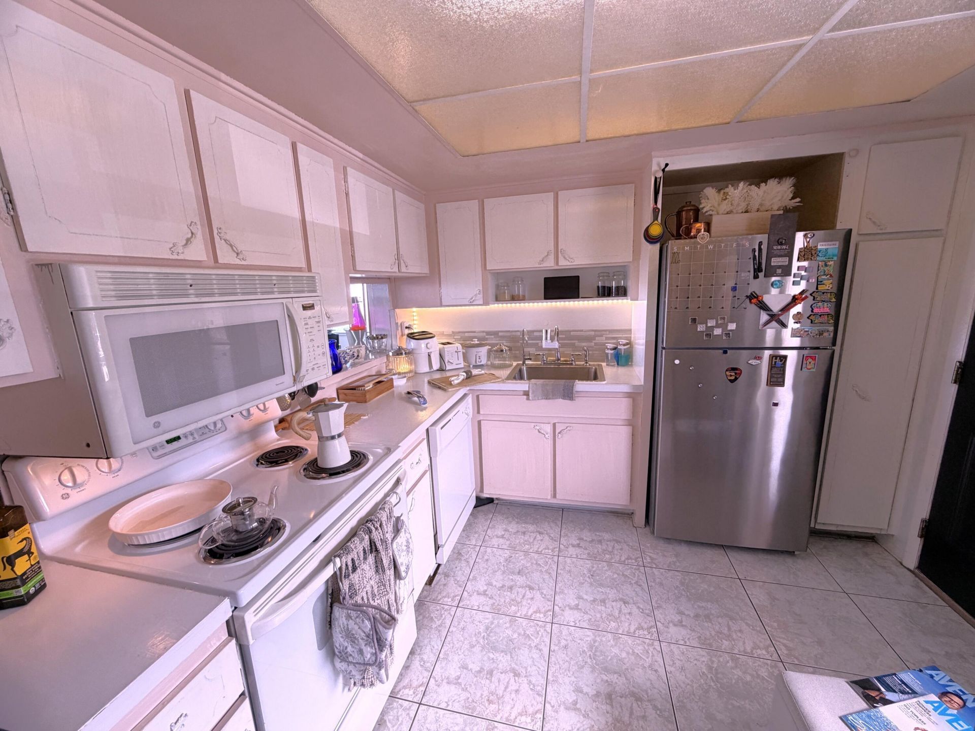 18555 NE 14th Avenue, Unit 612, Miami, FL 33179 Photo